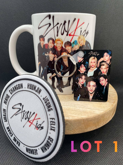 Coffret Mug Stray Kids + sous tasse + porte clé